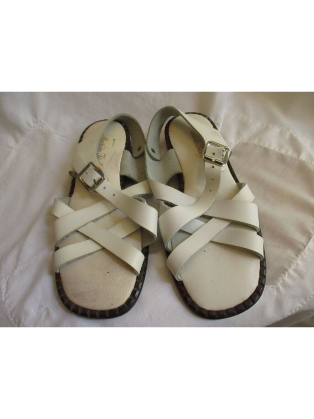 True Vintage Sandals sz 5 Italian White Leather Strappy Buckle & Low Heel